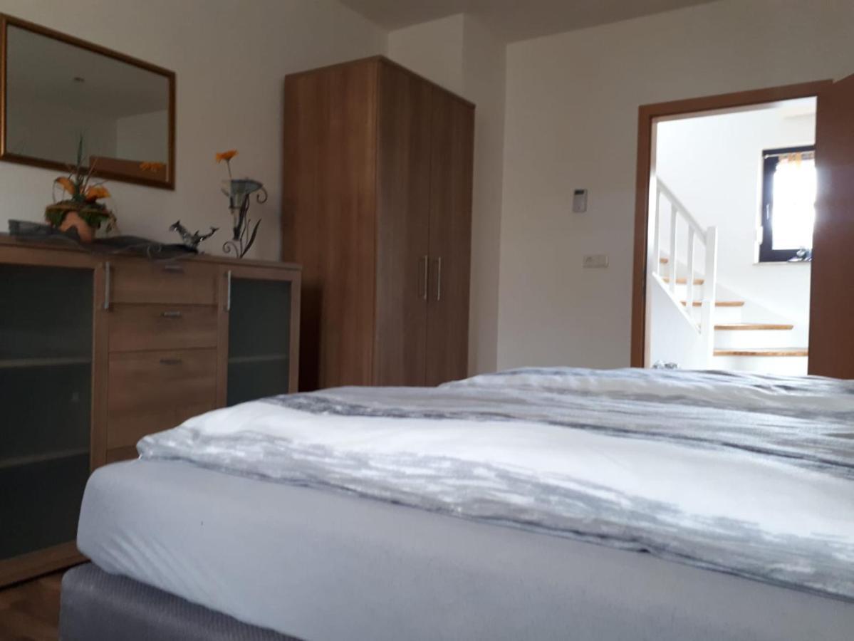 Ferienhaus Ixheim Bitscher Str.70 تْسفايبرُكن المظهر الخارجي الصورة